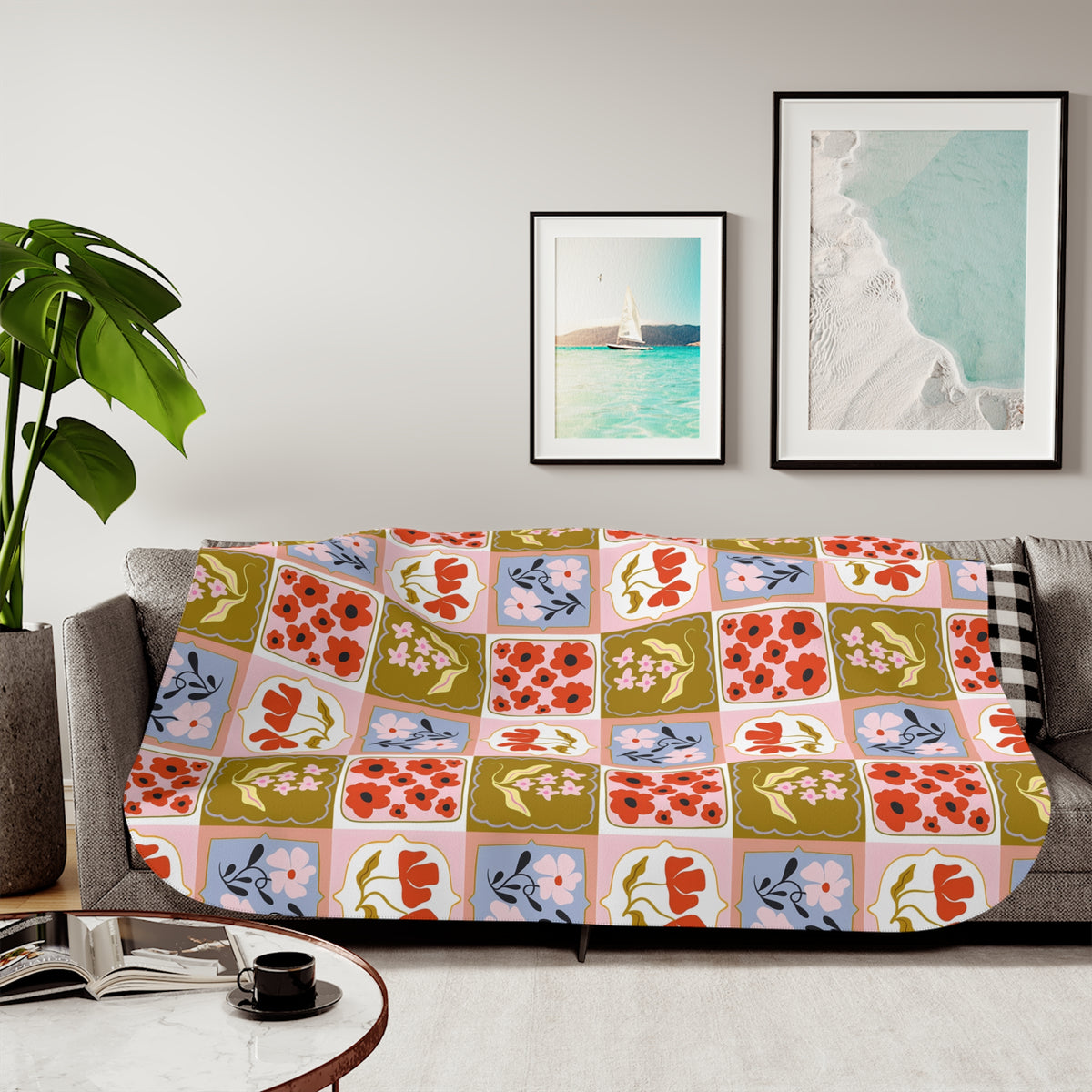 Bloom & Cozy – Floral Checkered Blanket